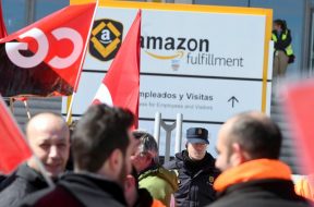 Huelga trabajadores de Amazon