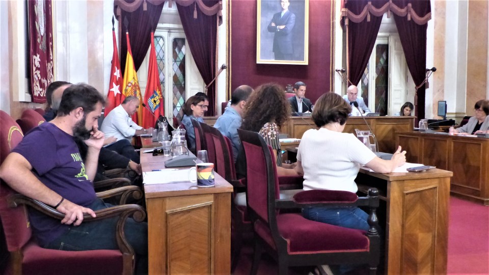 Podemos quiere bajarle el sueldo al alcalde de Alcalá de Henares.