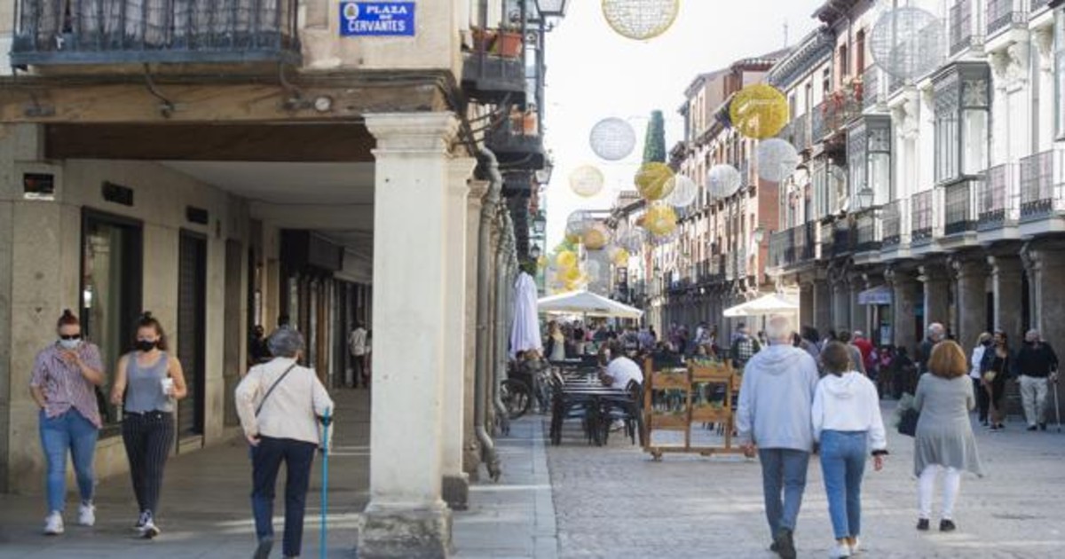 Alcalá: Denuncian la ocupación excesiva que las terrazas hacen del espacio Público.