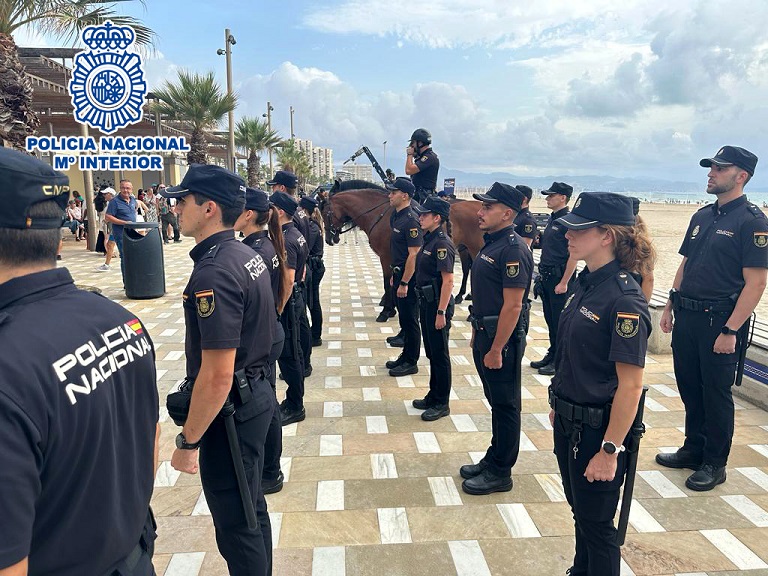 128 Agentes e inspectores en prácticas que reforzarán la plantilla de la Policía Nacional en Alicante.