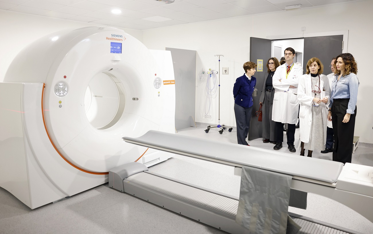 Sanidad Madrileña: Díaz Ayuso anuncia la mejora tecnológica de 27 hospitales públicos.