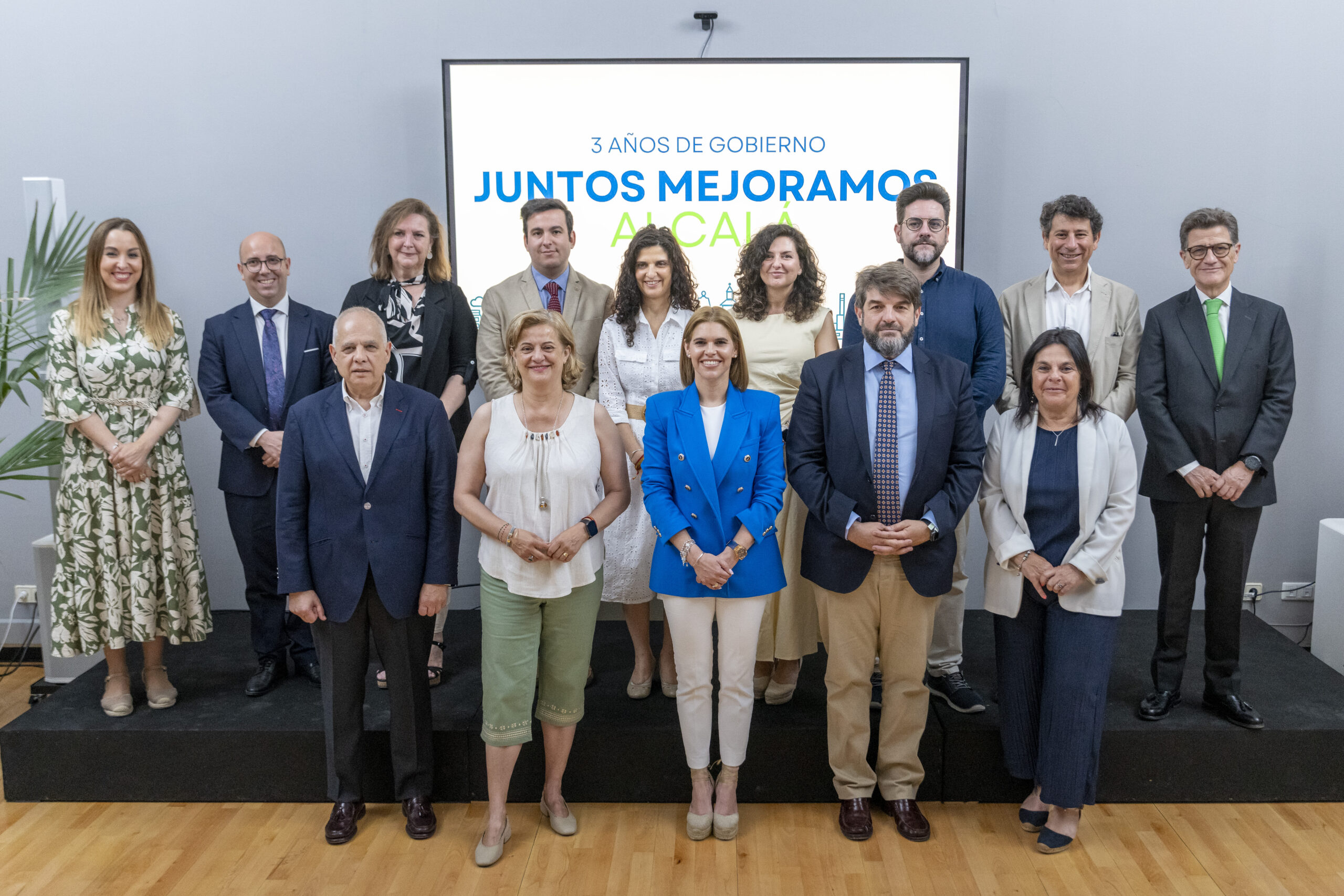 La Alcaldesa de Alcalá, destaca la transformación realizada en la Ciudad tras la gestión acompañada de una inversión de 75 millones de euros.